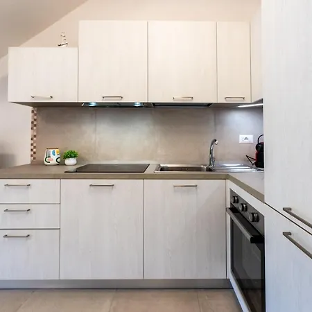 Residenza La Conchiglia, 4min Dalla & Parcheggio Privato Lejlighed