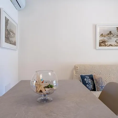 Appartement Residenza La Conchiglia, 4min Dalla & Parcheggio Privato
